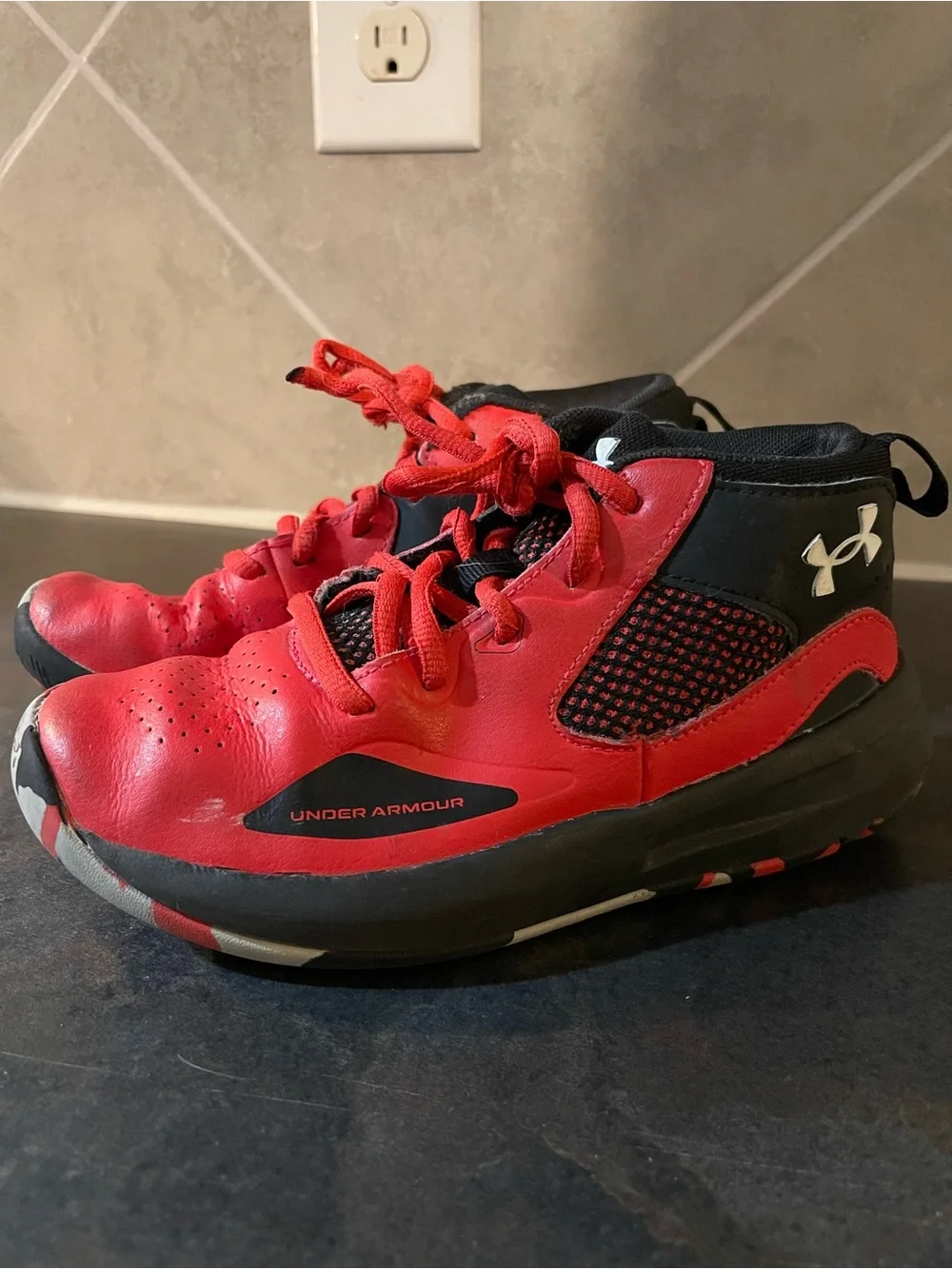 Under Armour Boys Basketball Shoes